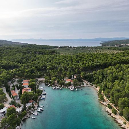 Villa Kalinic Milna  Luaran gambar