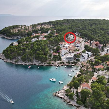 Villa Kalinic Milna  Luaran gambar