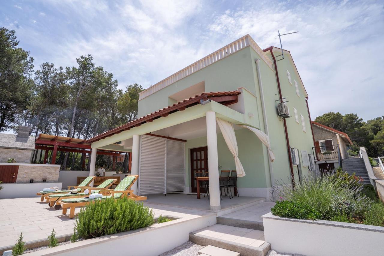 Villa Kalinic Milna  Luaran gambar