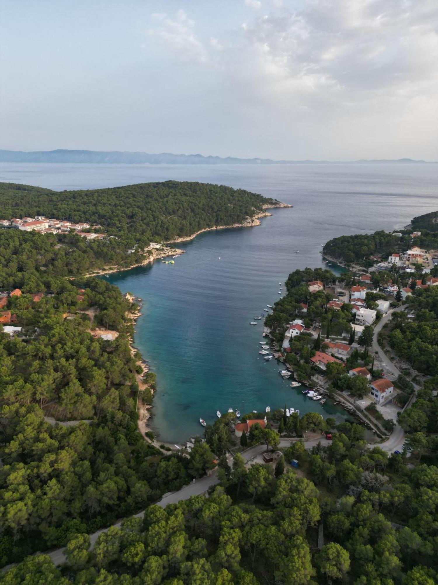 Villa Kalinic Milna  Luaran gambar